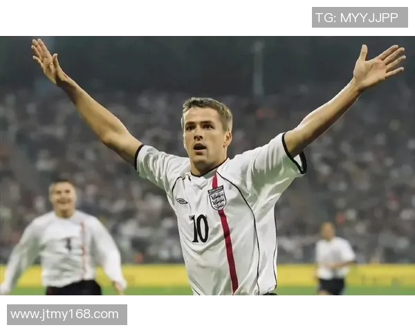 英格兰足球传奇欧文的辉煌职业生涯与场外生活揭秘