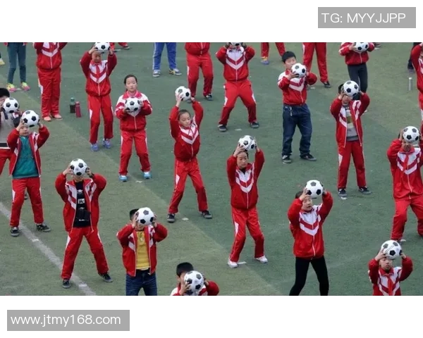 FIBA球星卡助力足球收藏热潮新趋势全面解析