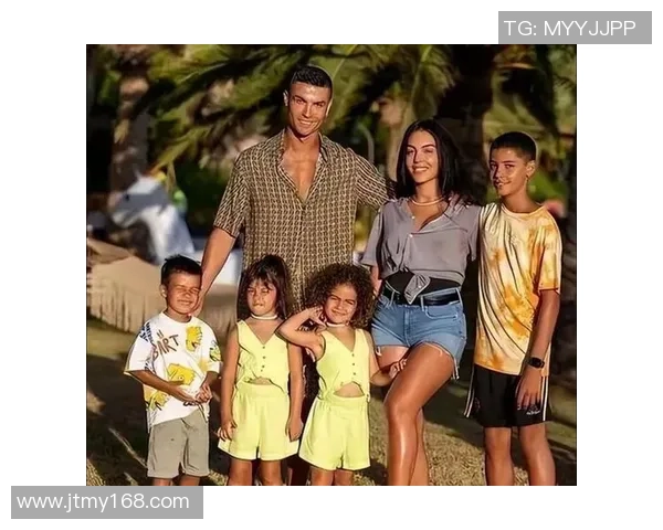 足坛巨星携手篮坛传奇同框合影展现跨界体育魅力与友谊